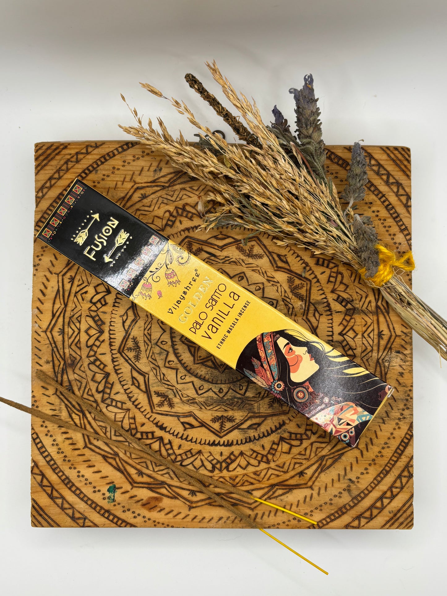 🌿 Incienso de Palo Santo en Varilla – ¿Qué es? Sus beneficios y propiedades: